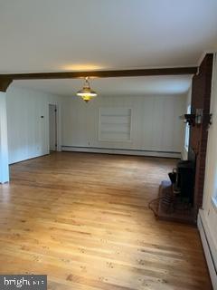 HOOT N HOLLOW - Residential Lease