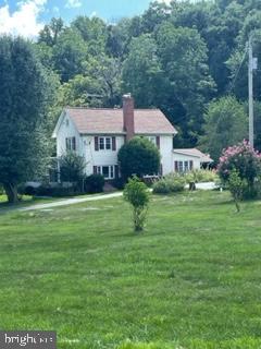 HOOT N HOLLOW - Residential Lease