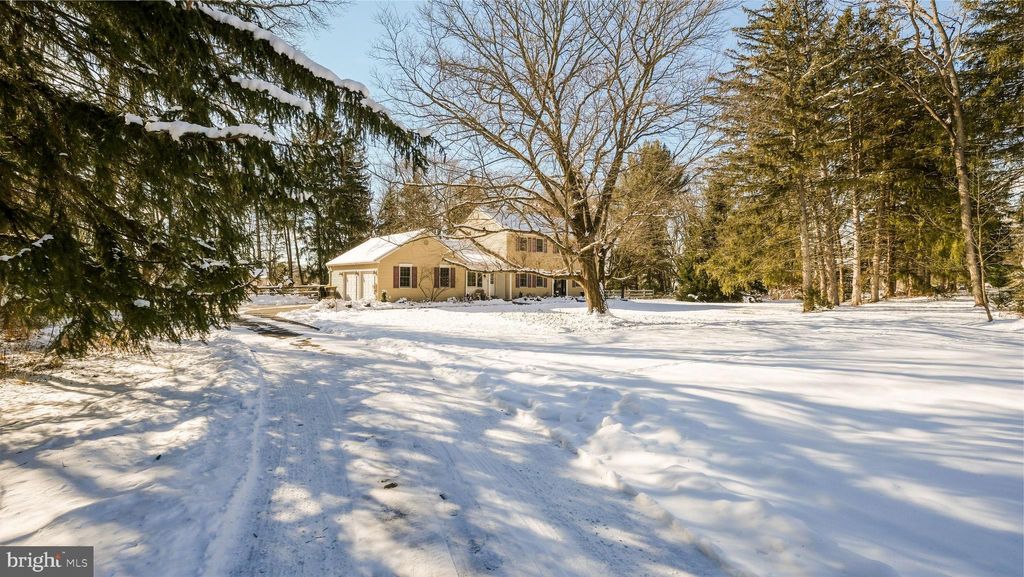 Photo of 154 Ash Way, DOYLESTOWN, PA 18901 (MLS # PABU2112860)