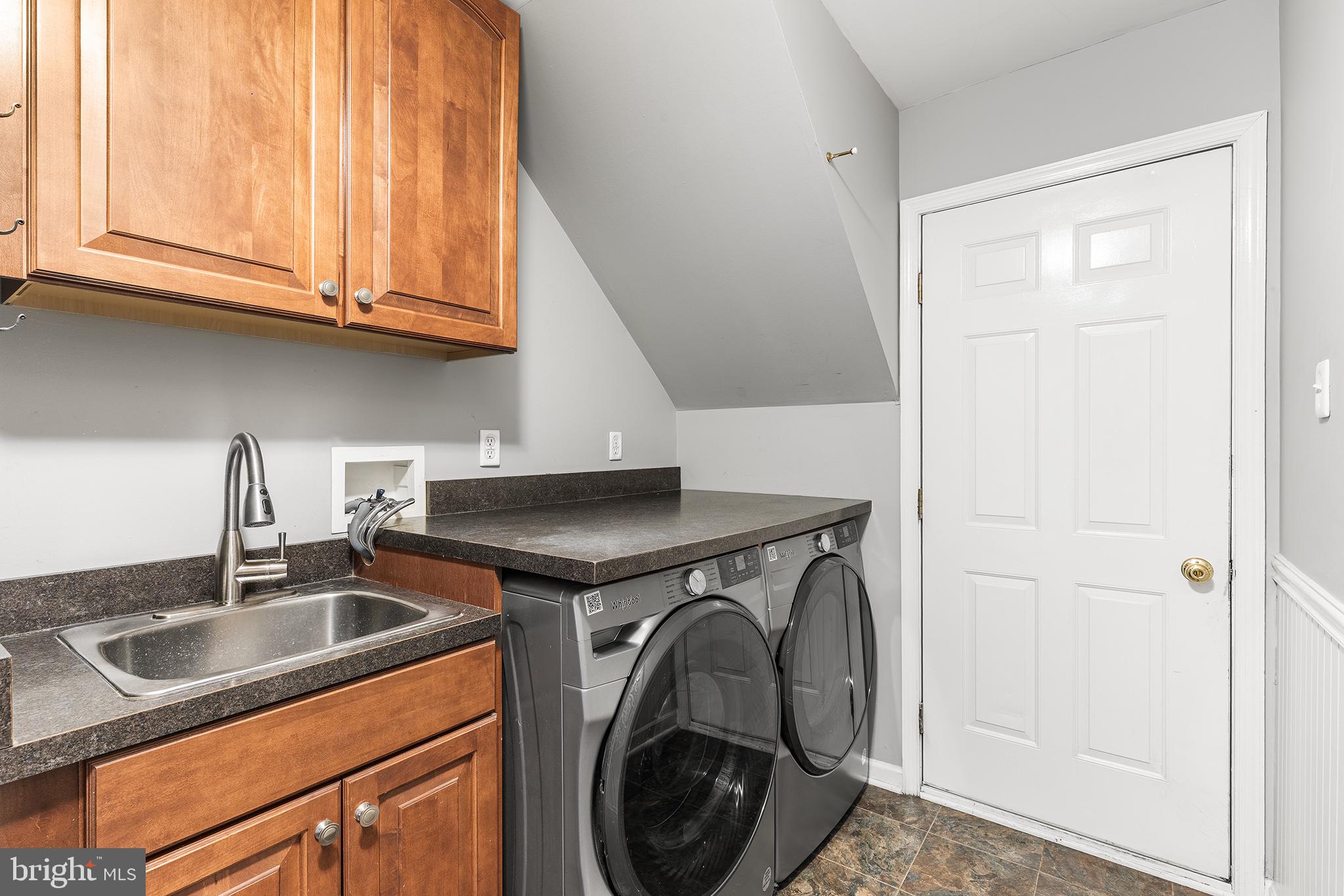 PROVIDENCE OAKS - Residential