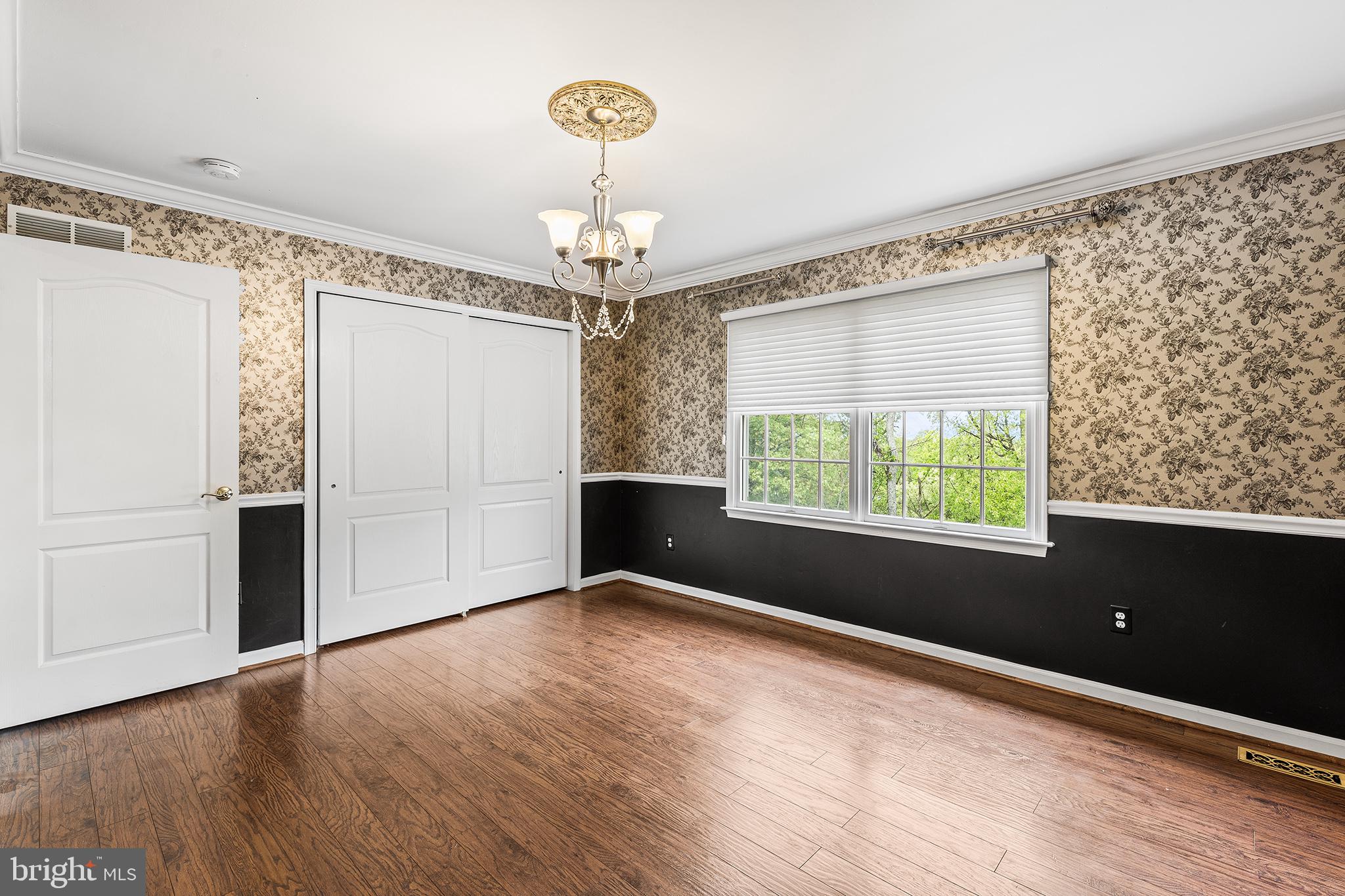 PROVIDENCE OAKS - Residential