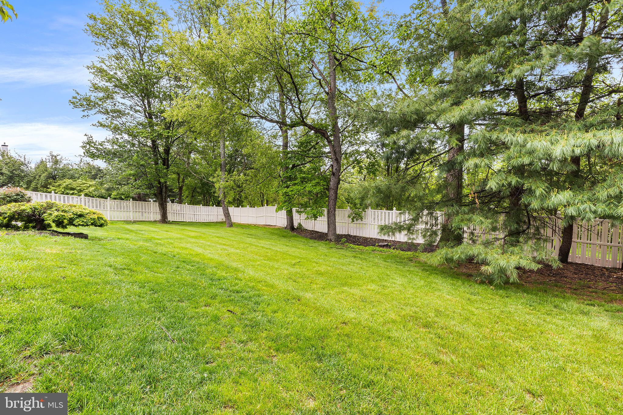 PROVIDENCE OAKS - Residential