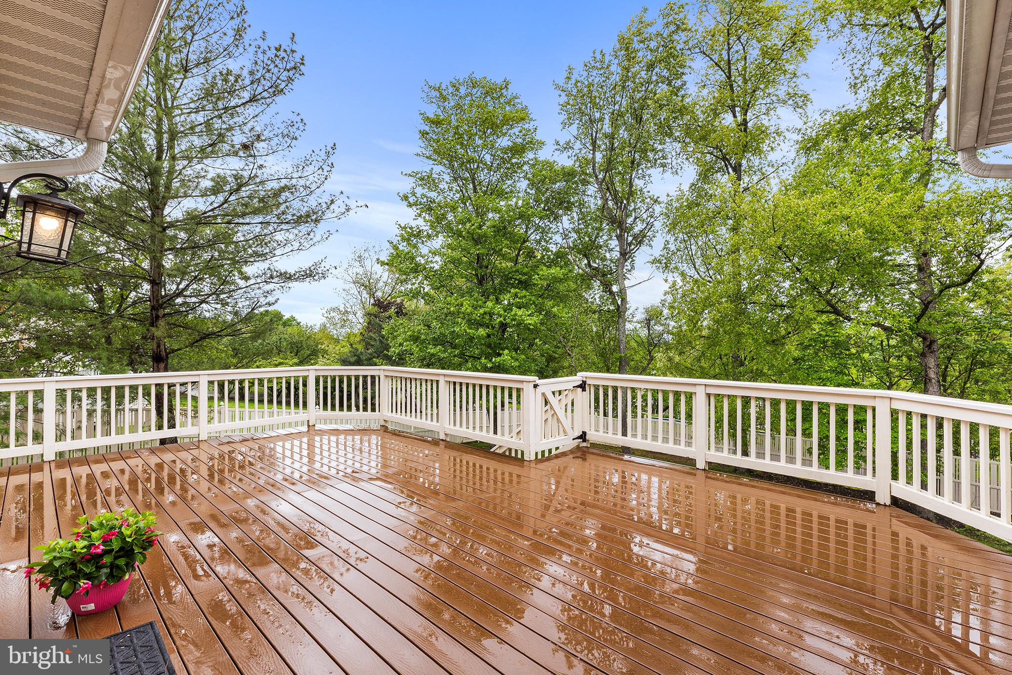 PROVIDENCE OAKS - Residential