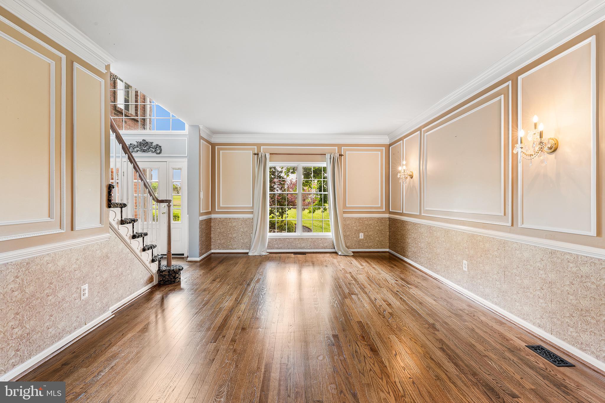 PROVIDENCE OAKS - Residential