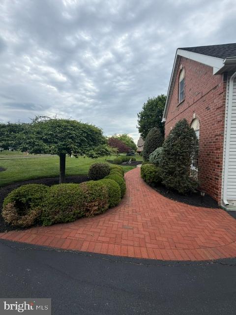 PROVIDENCE OAKS - Residential