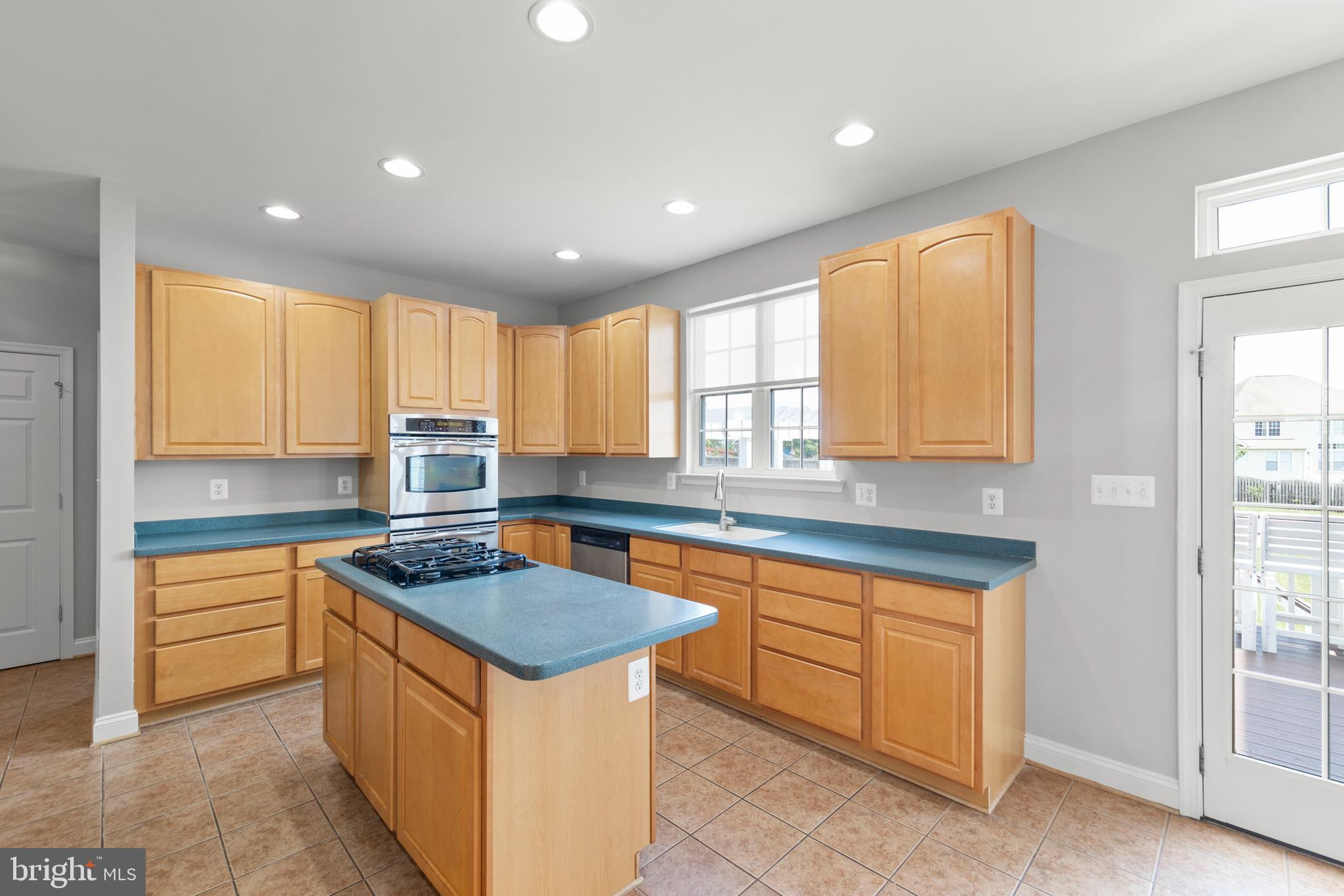 FIELDSTONE - Residential