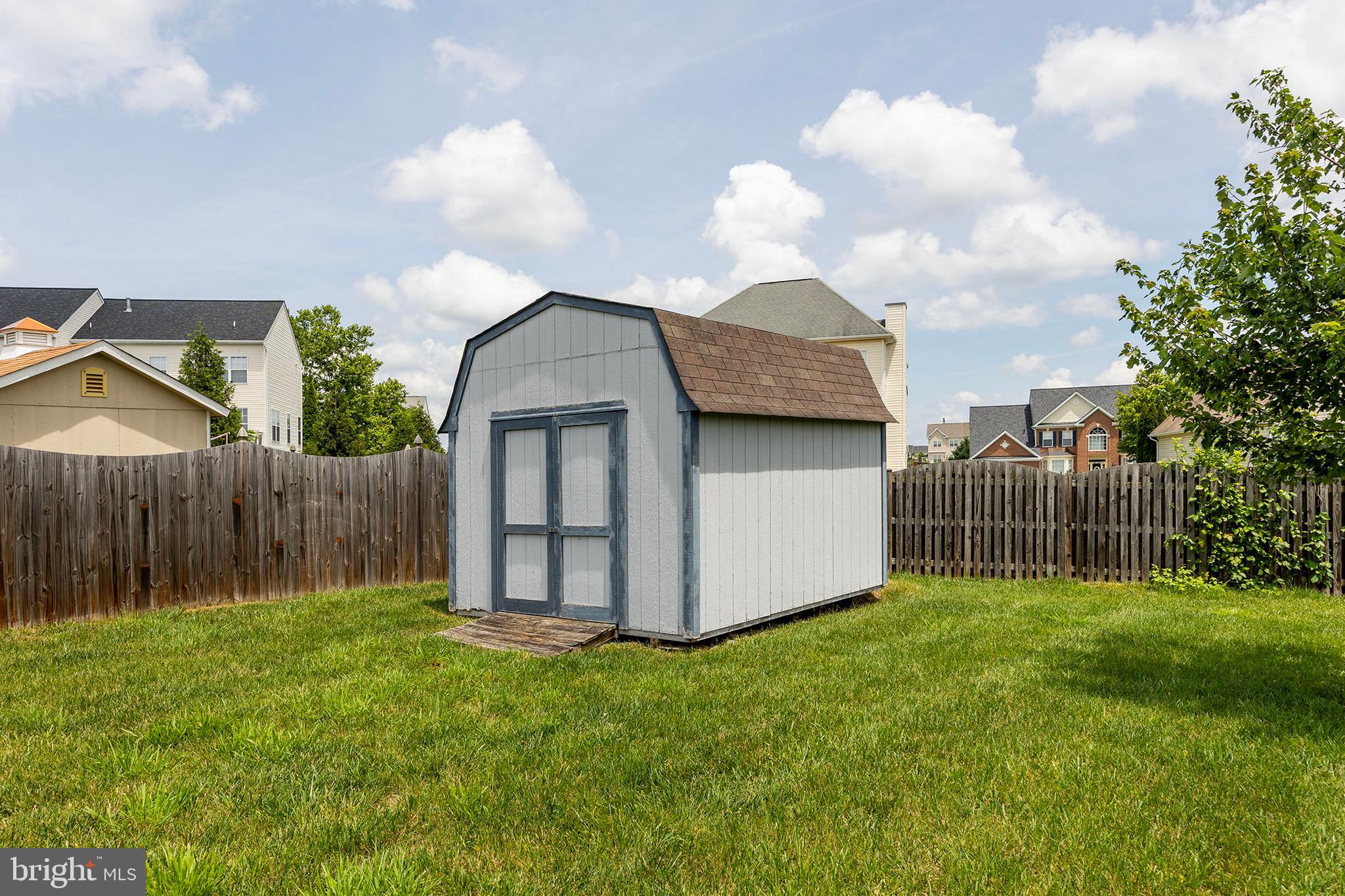 FIELDSTONE - Residential