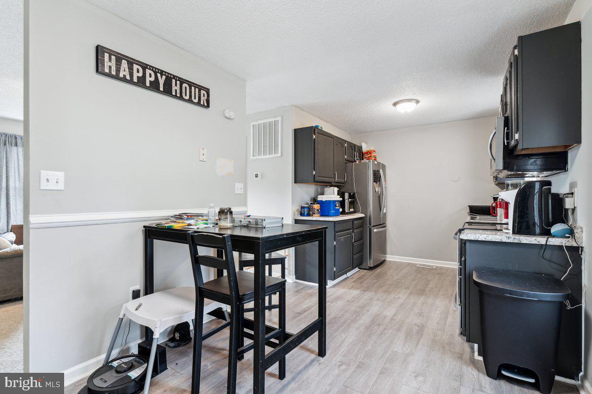 SPRINGFIELD VILLAGE - Residential