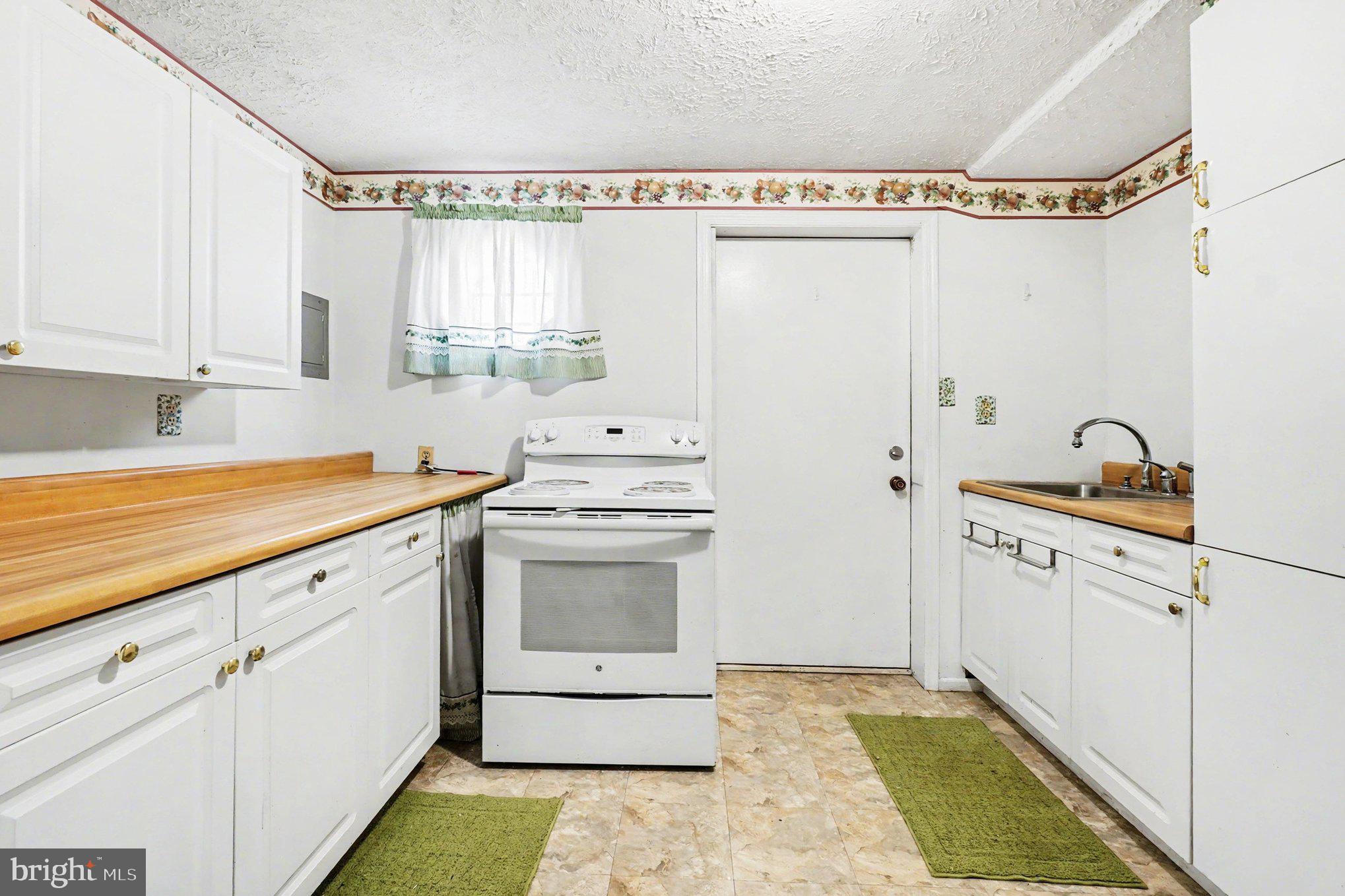 PERRY HALL GARDENS - Residential