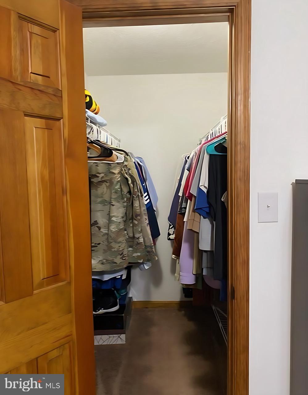 LAUREL BRANCH - Residential Lease