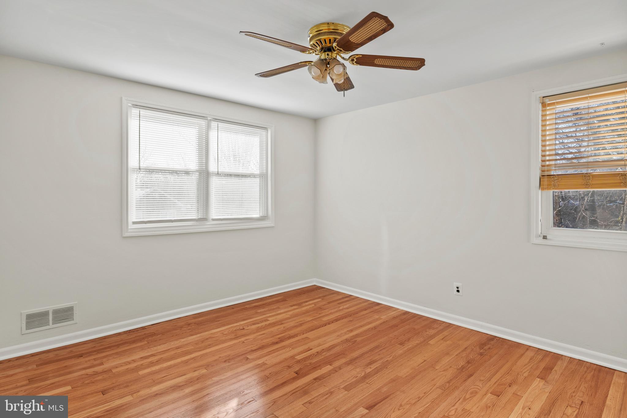 SHADY NOOK - Residential Lease