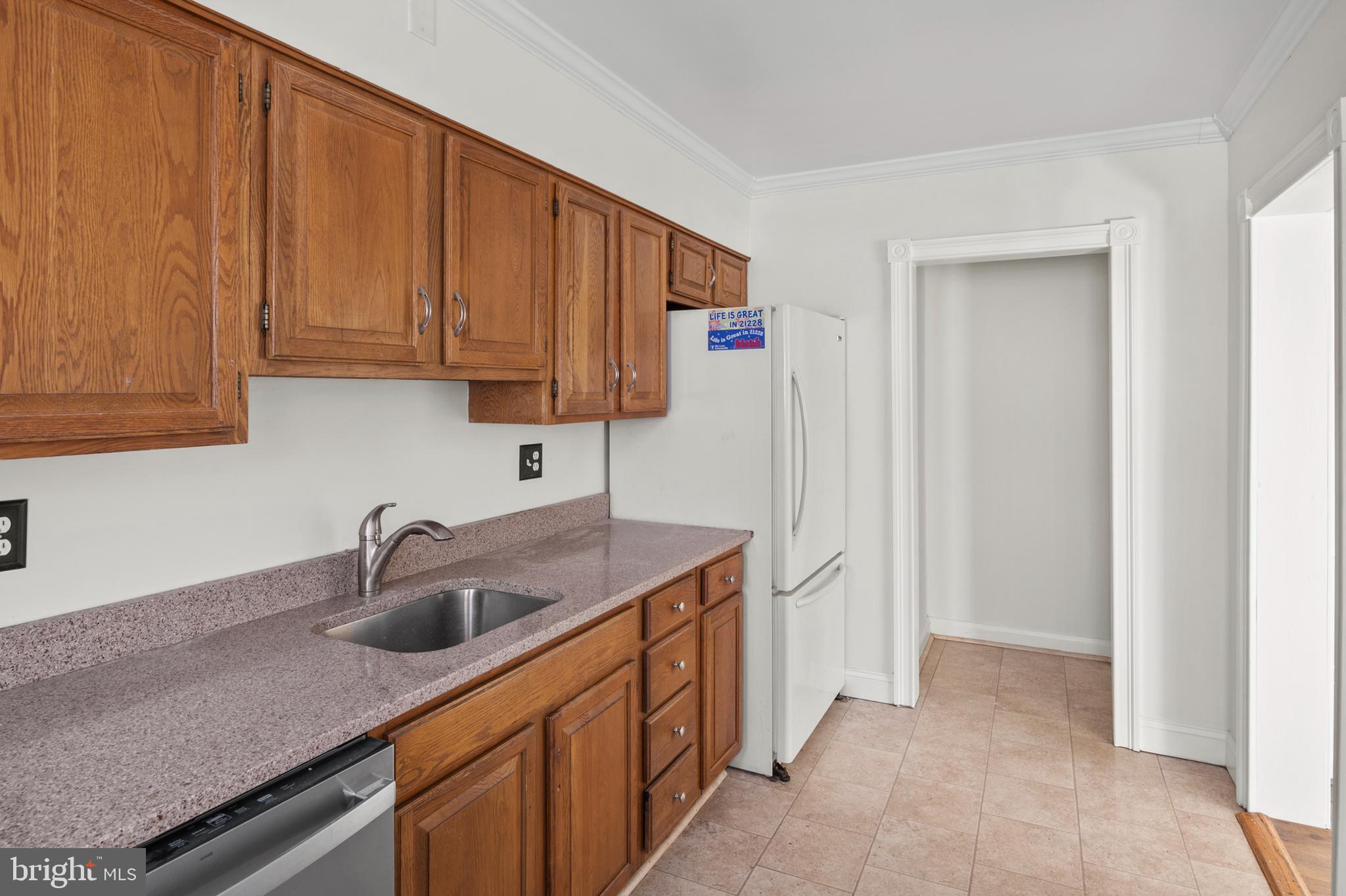 SHADY NOOK - Residential Lease