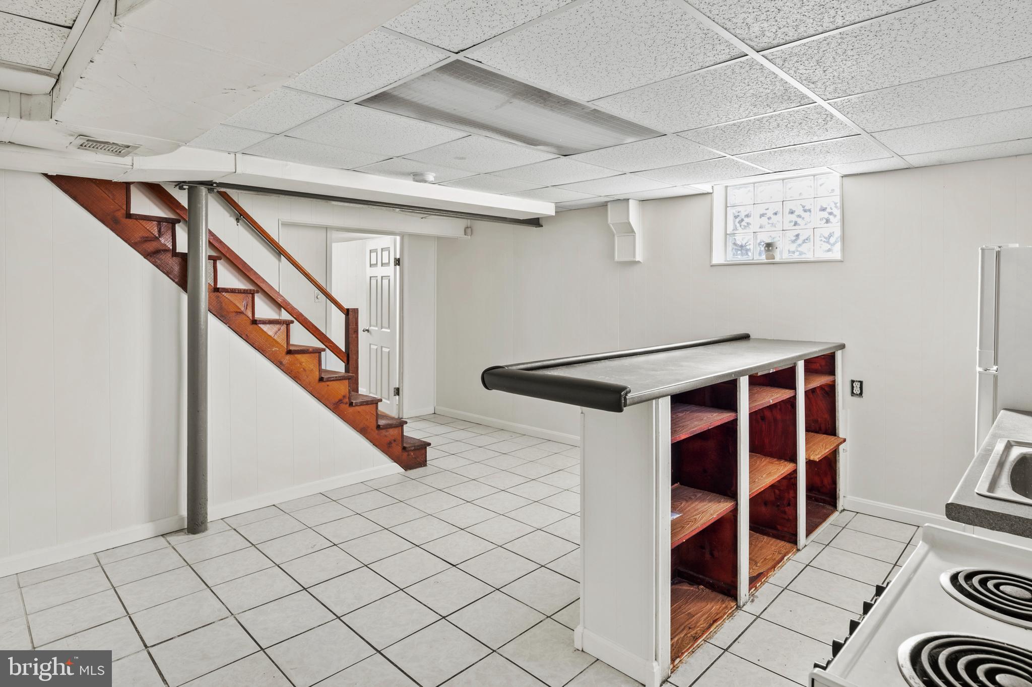 SHADY NOOK - Residential Lease