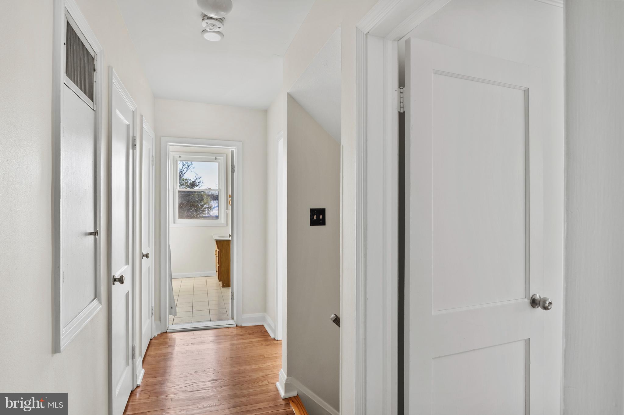 SHADY NOOK - Residential Lease