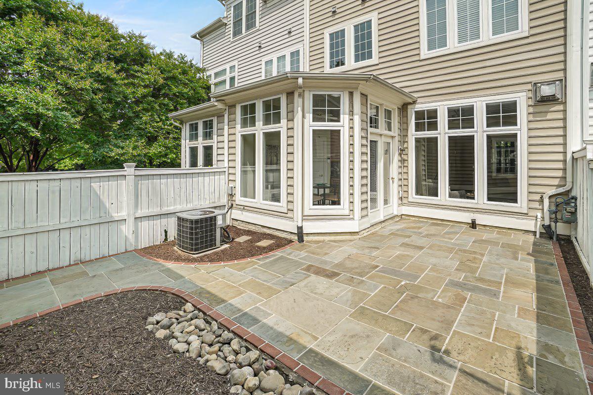 KING FARM BAILEYS COMMON - Residential