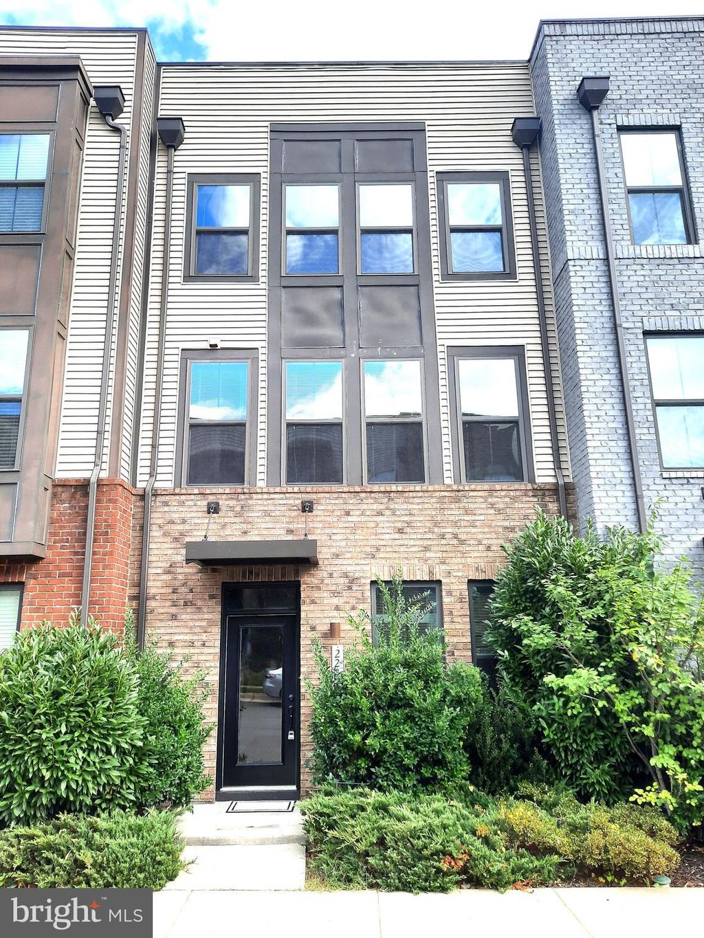 Photo of 22326 Tees Terrace, ASHBURN, VA 20148 (MLS # VALO2108878)