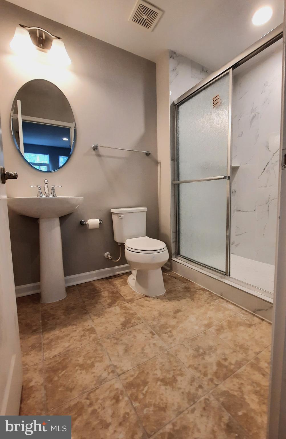 WESTMOORE - Residential Lease