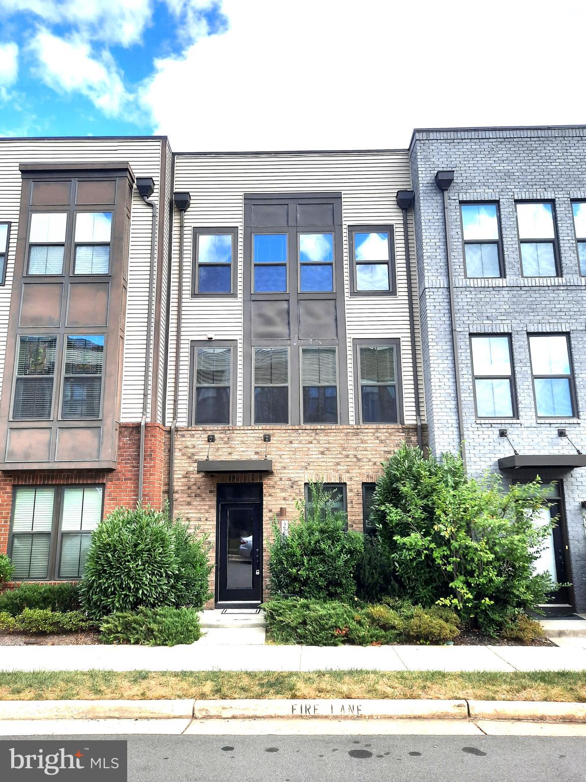 WESTMOORE - Residential Lease