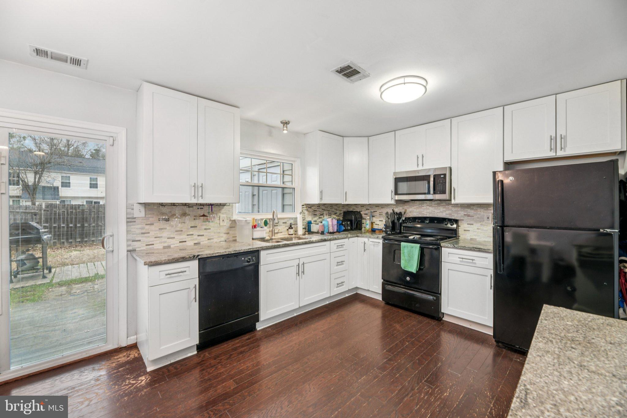 LAKE VILLAGE MANOR - Residential