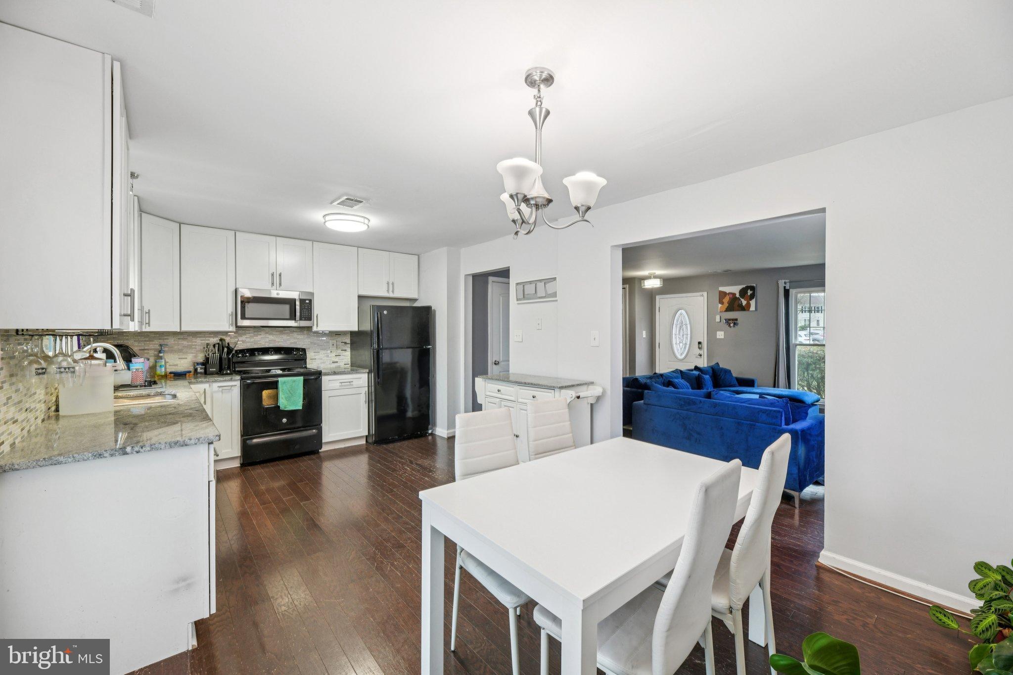 LAKE VILLAGE MANOR - Residential