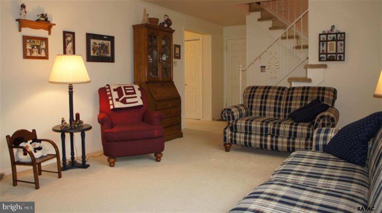 ARLINGTON PARK - Residential