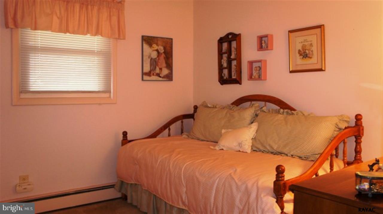 ARLINGTON PARK - Residential