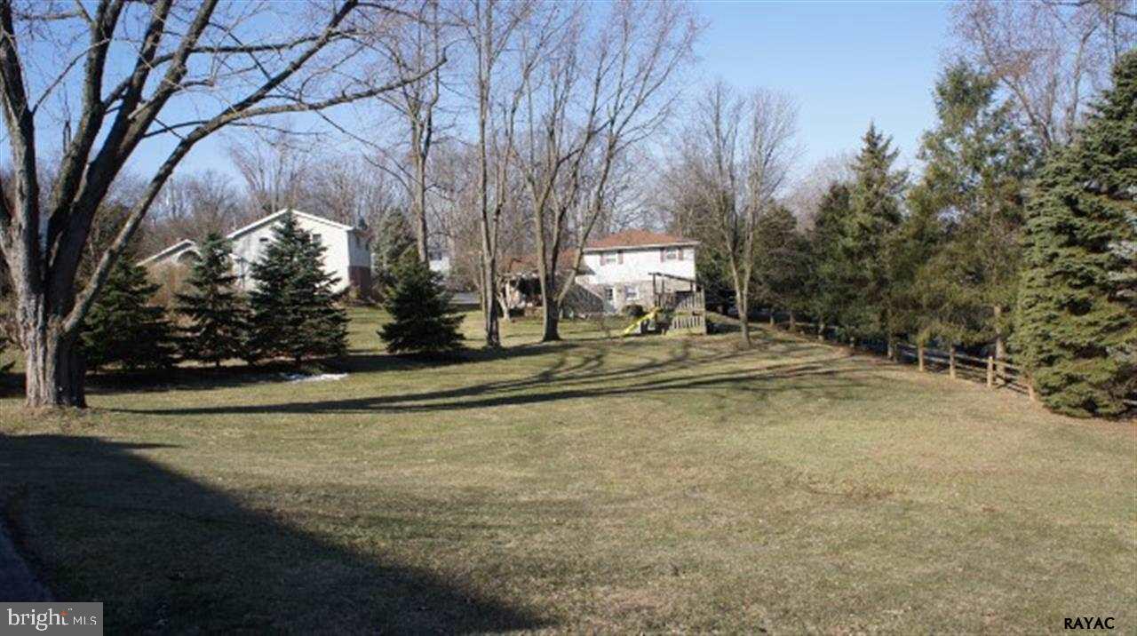 ARLINGTON PARK - Residential