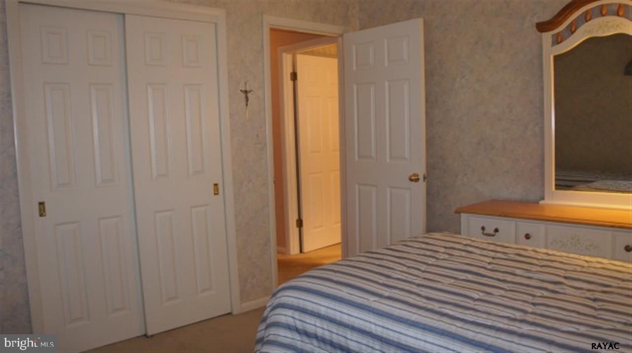 ARLINGTON PARK - Residential