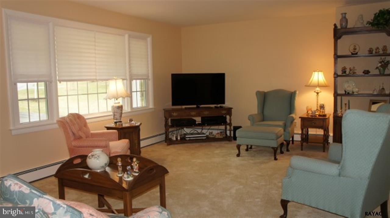 ARLINGTON PARK - Residential