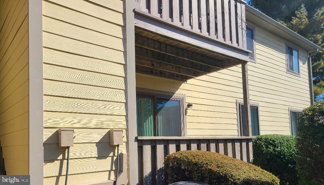 WOOD HOLLOW - Residential Lease