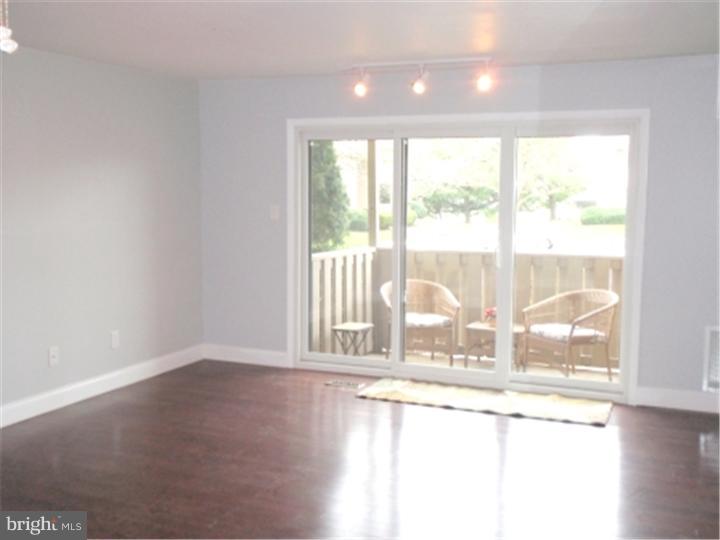 WOOD HOLLOW - Residential Lease