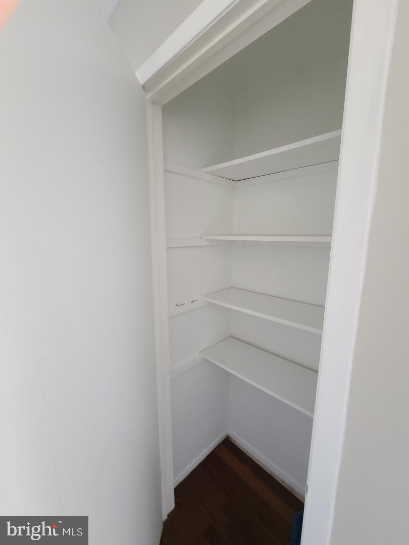 WOOD HOLLOW - Residential Lease