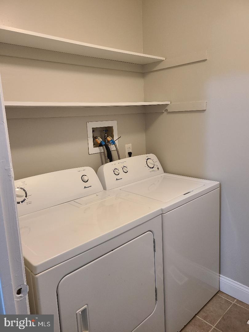 WOOD HOLLOW - Residential Lease