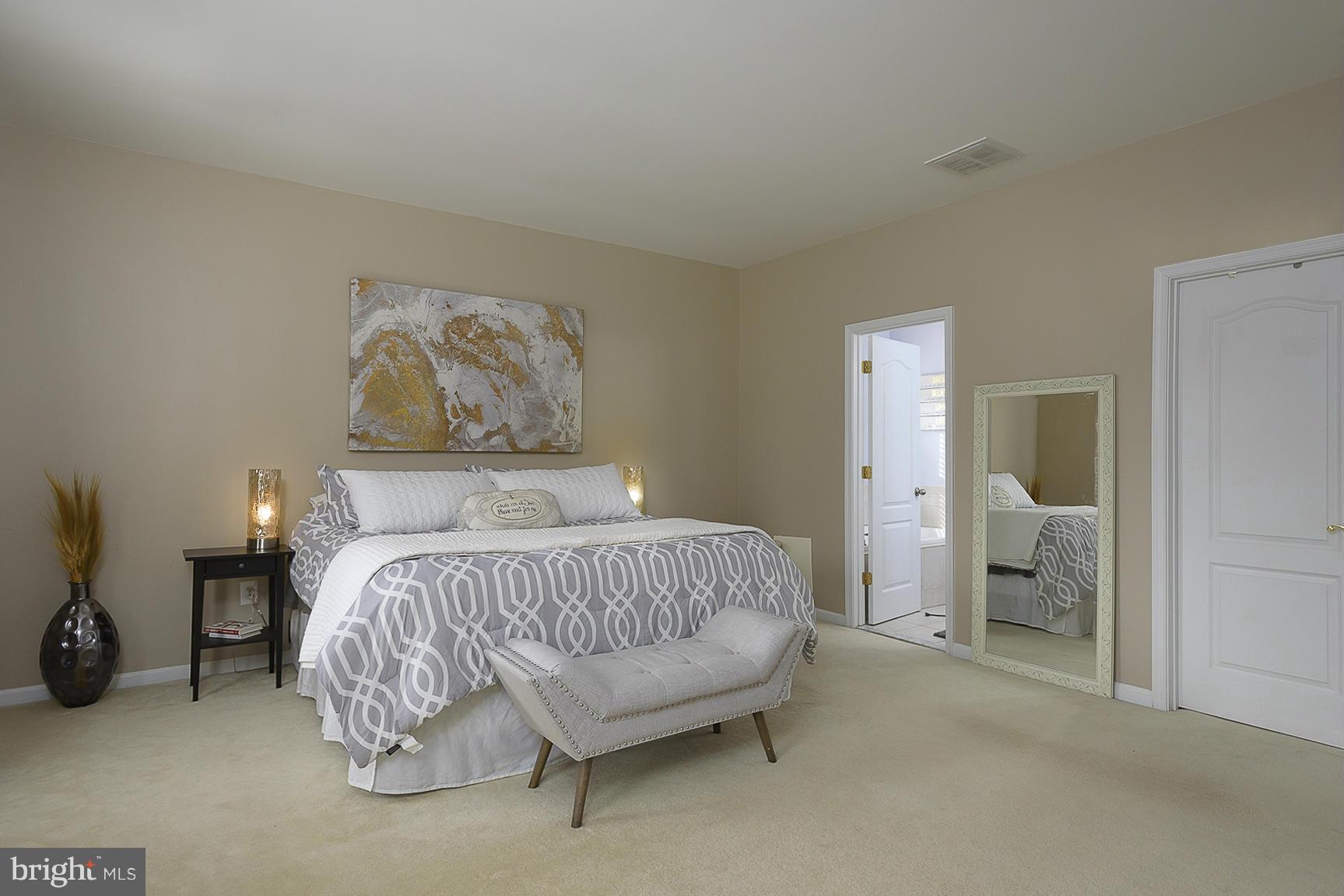 MCGUCKIAN - Residential