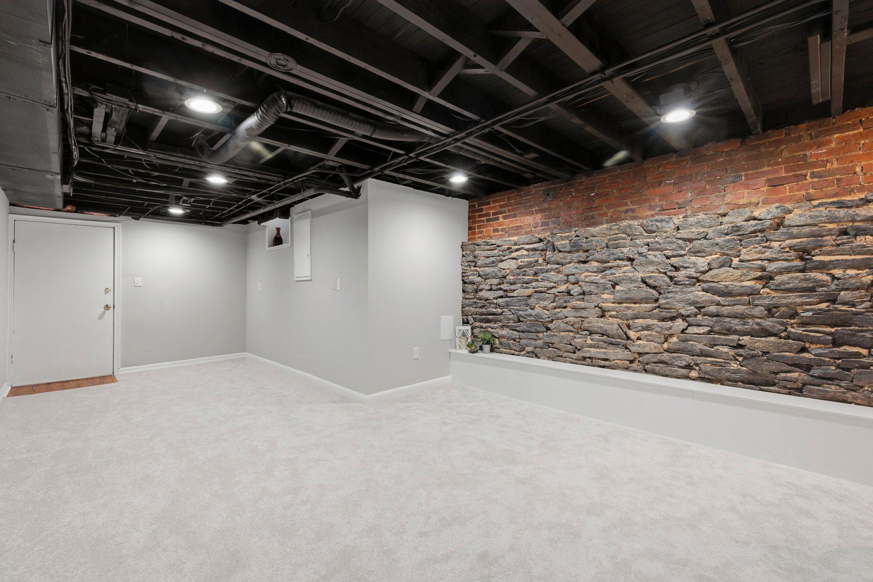 DOWNTOWN FREDERICK - Residential