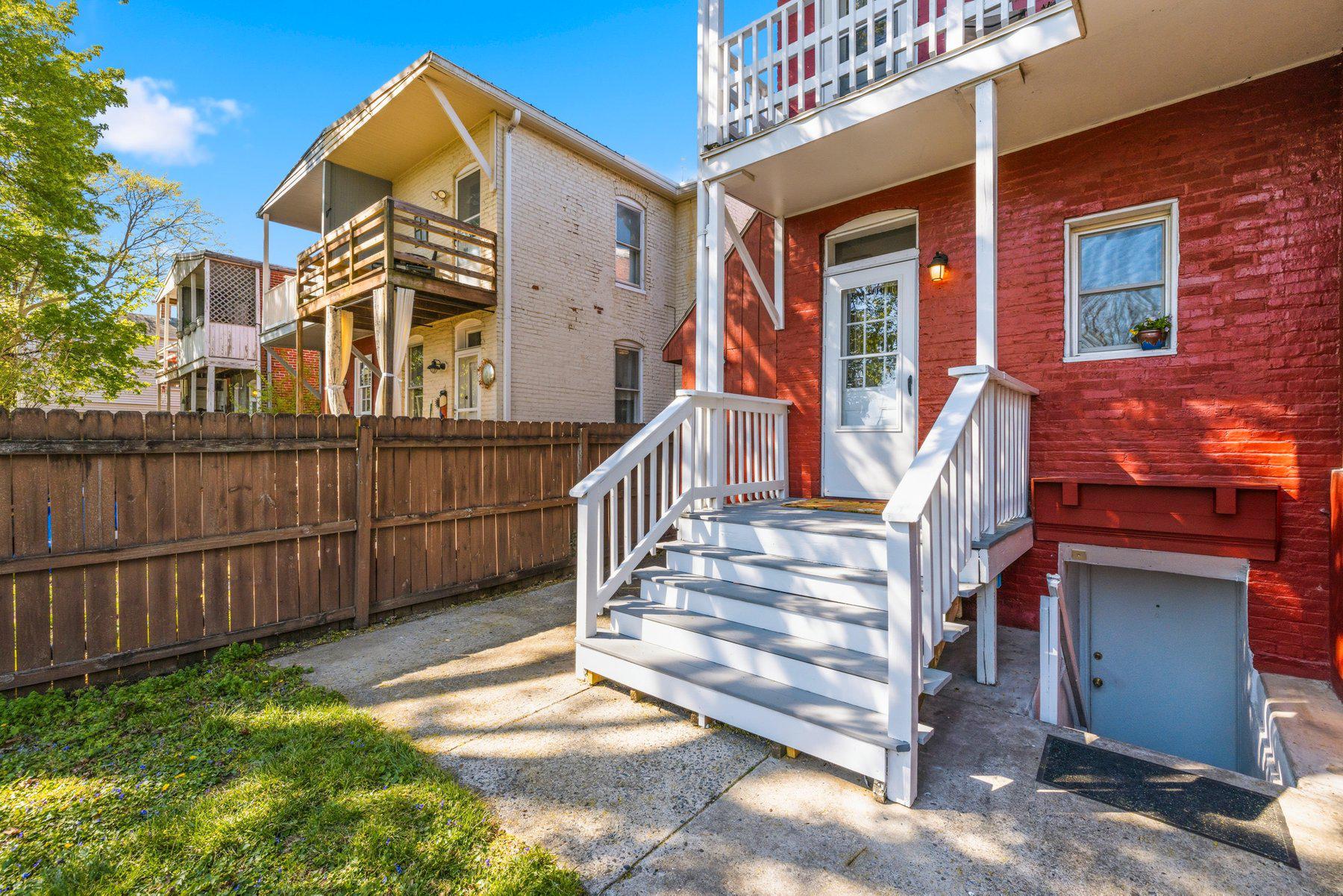 DOWNTOWN FREDERICK - Residential