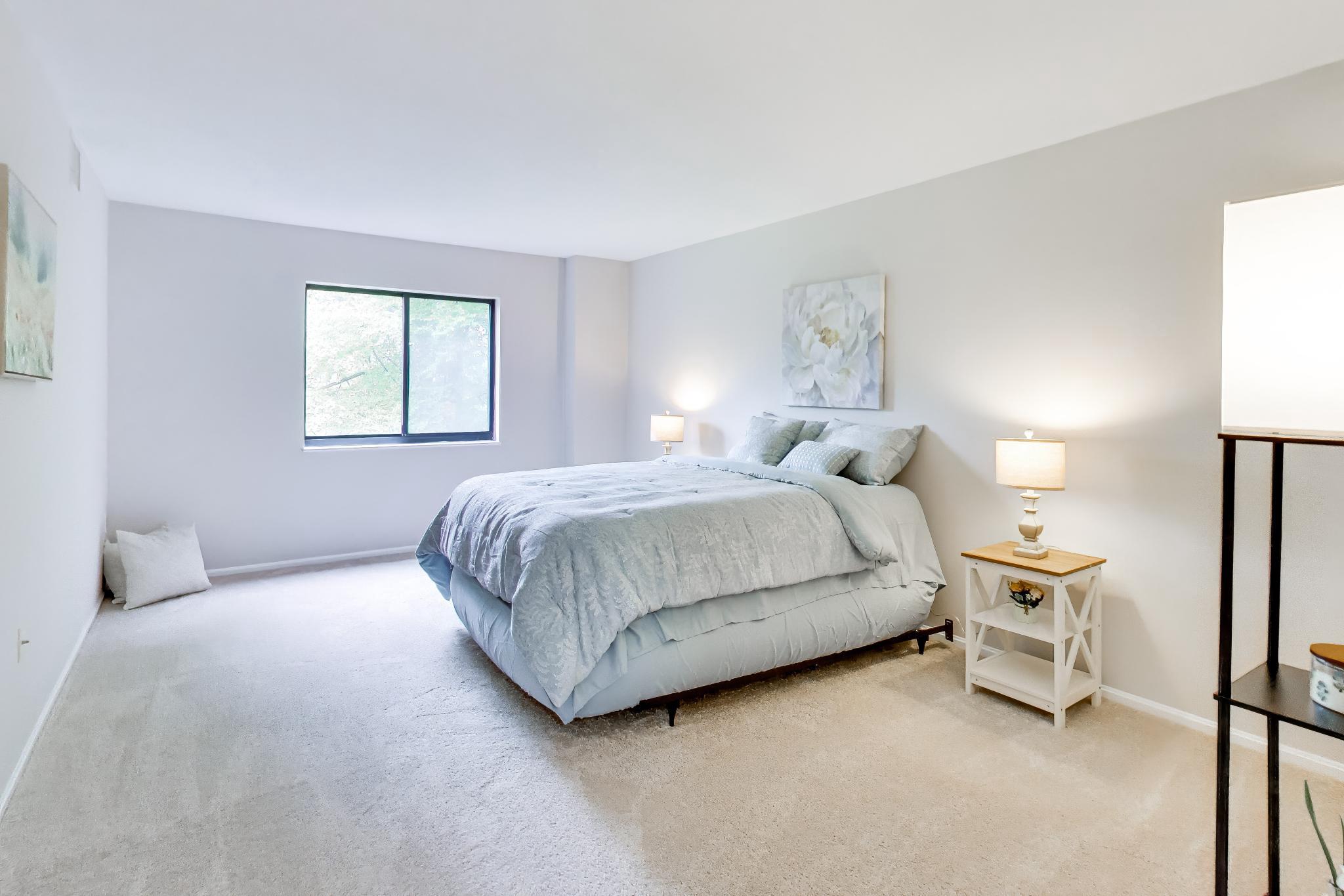 GREENS AT LEISURE WORLD - Residential