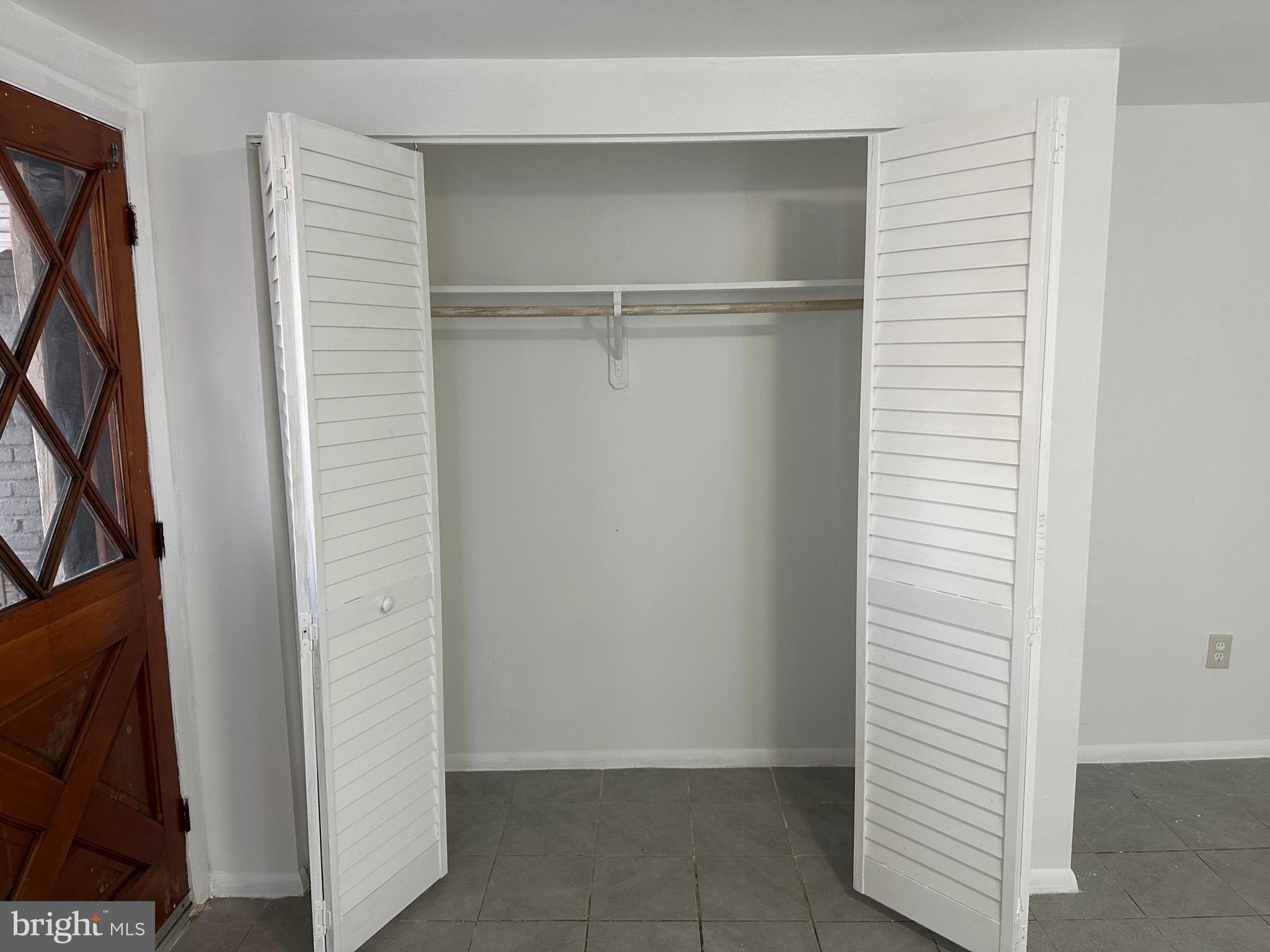 LITTLE ITALY - Residential Lease
