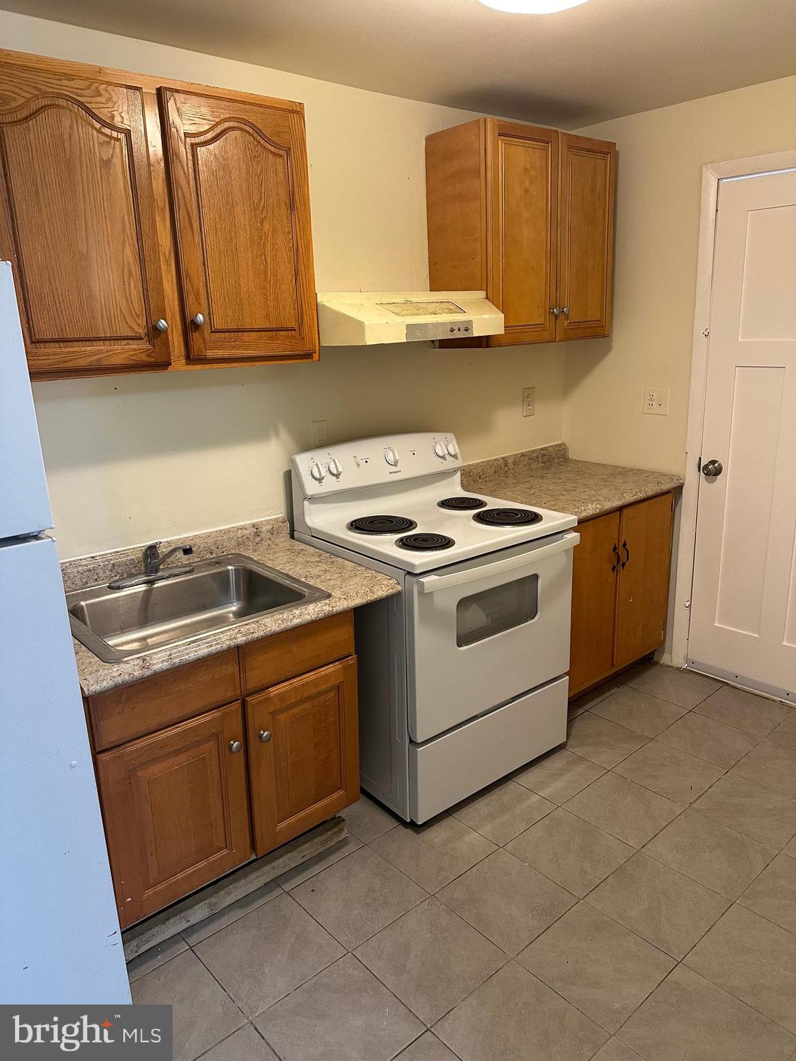 LITTLE ITALY - Residential Lease