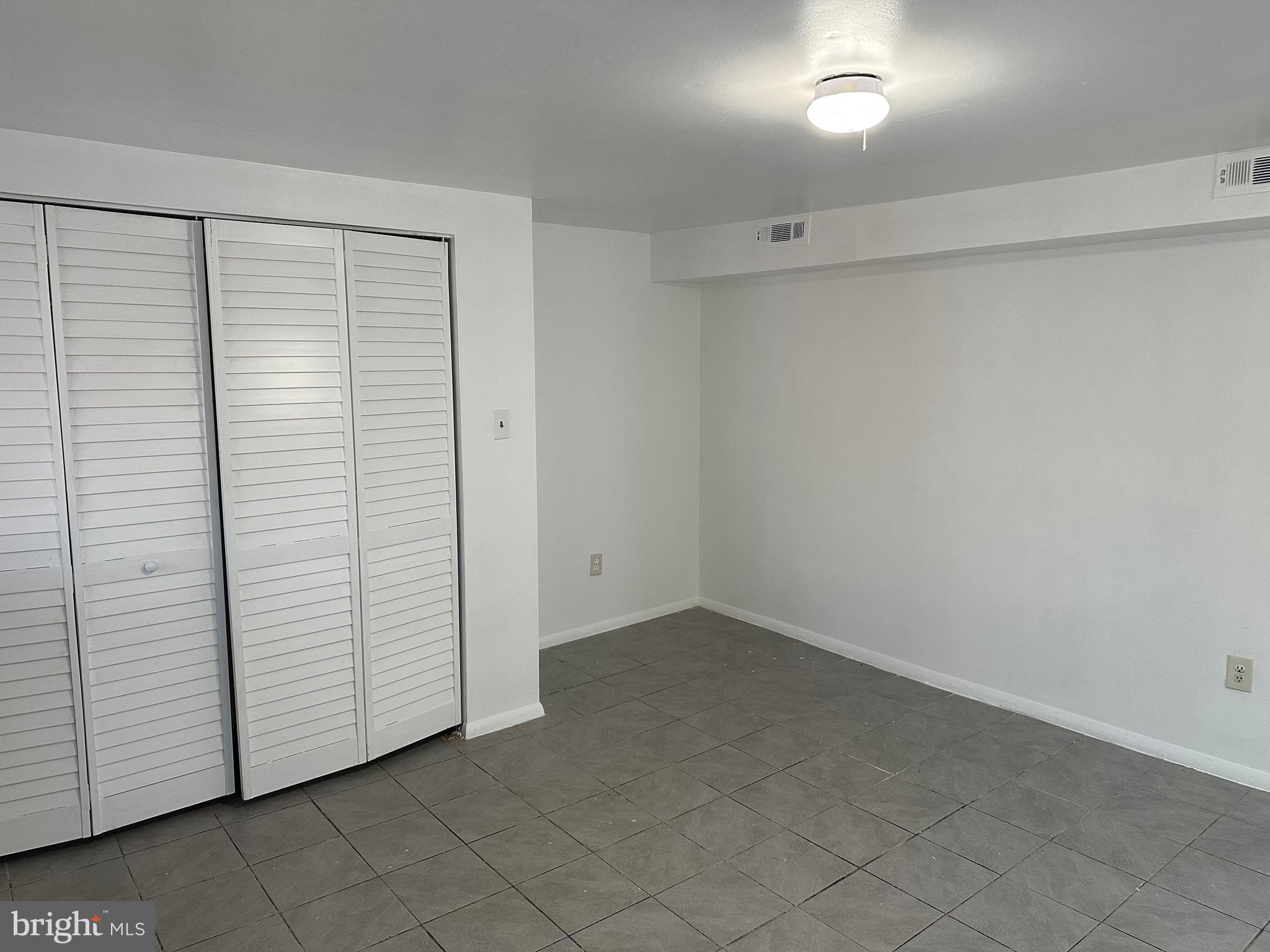 LITTLE ITALY - Residential Lease
