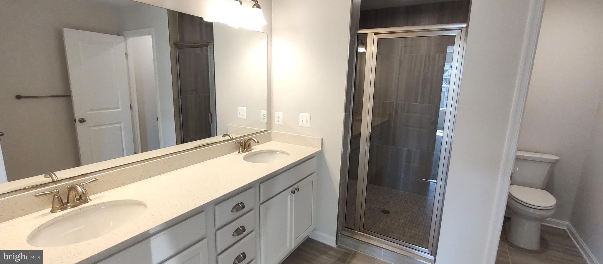 ROMANCOKE ON THE BAY - Residential