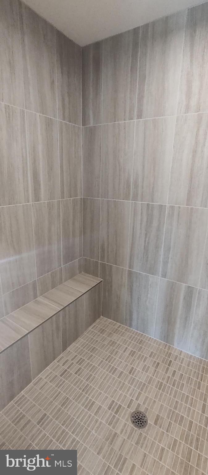 ROMANCOKE ON THE BAY - Residential