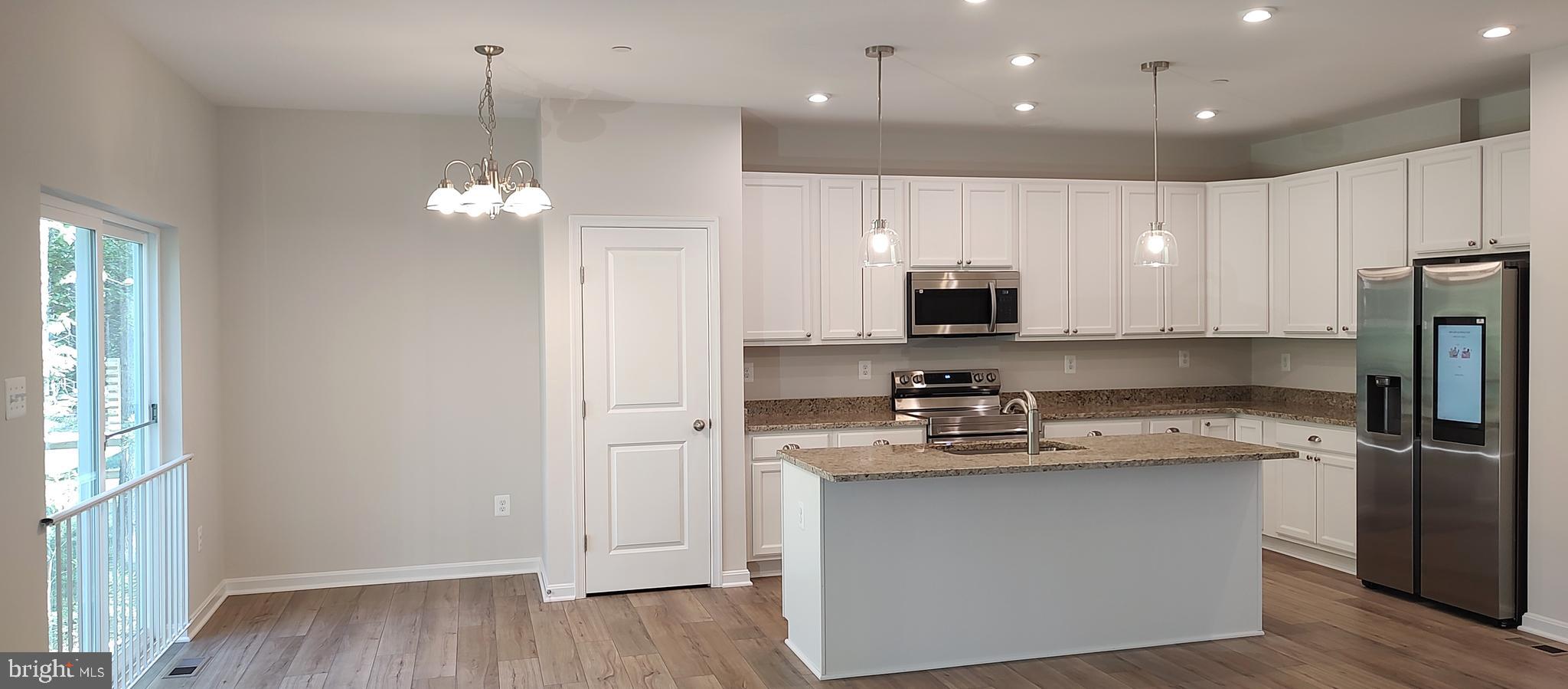 ROMANCOKE ON THE BAY - Residential