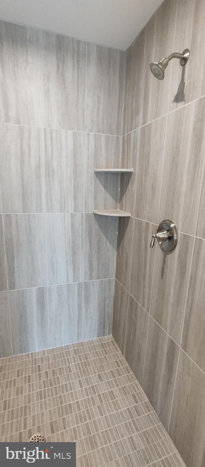 ROMANCOKE ON THE BAY - Residential