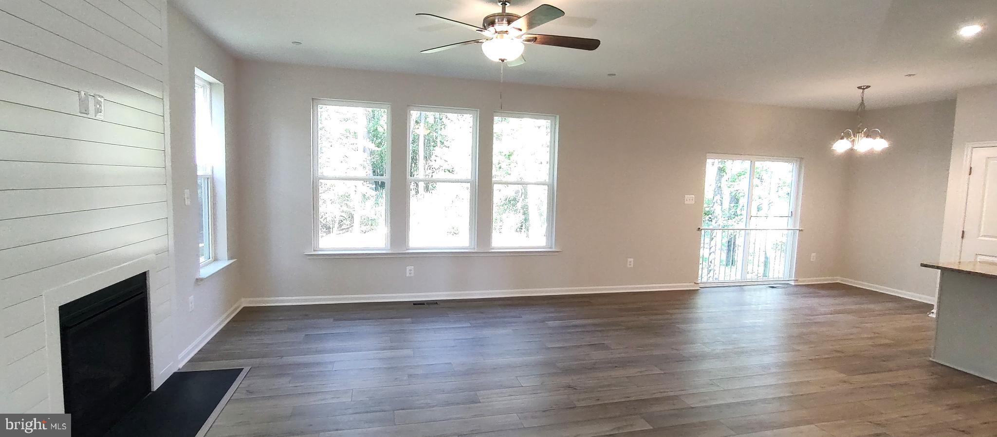 ROMANCOKE ON THE BAY - Residential