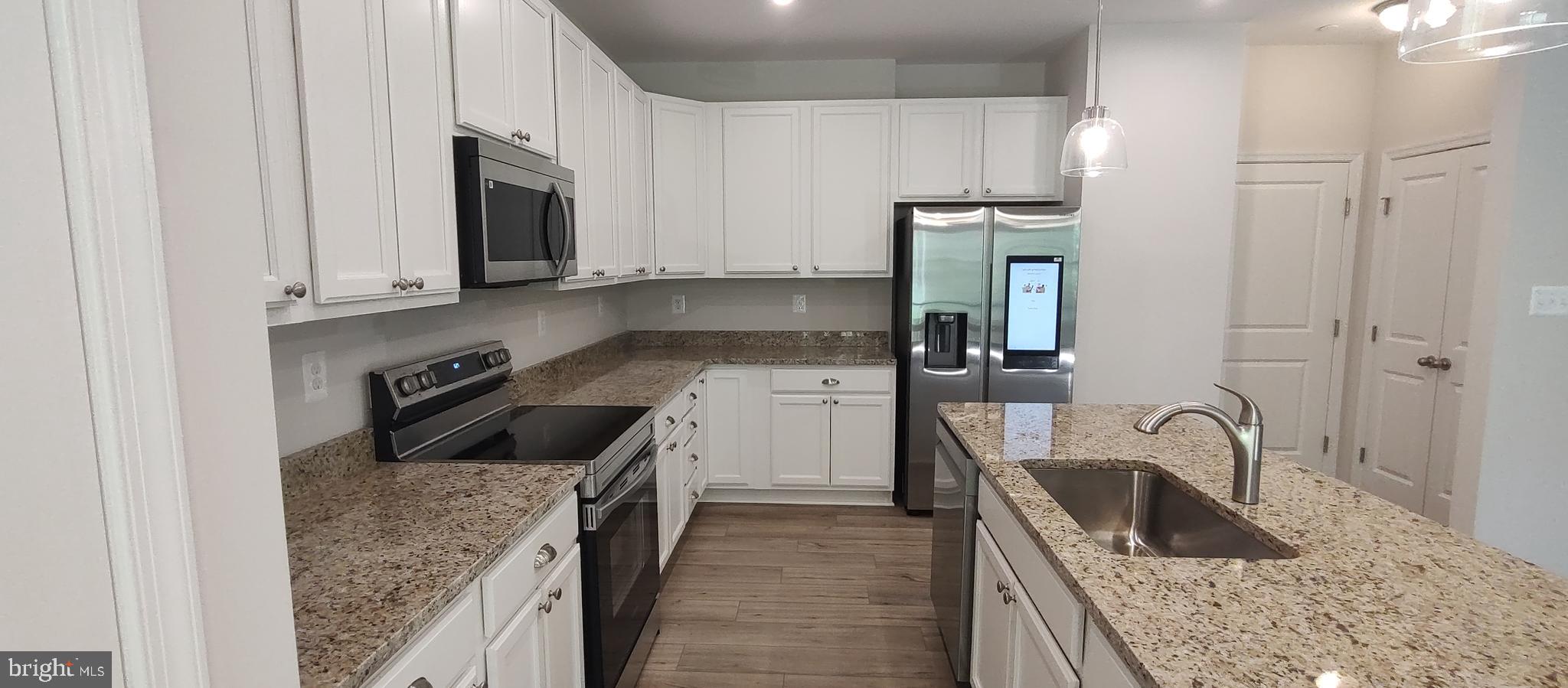 ROMANCOKE ON THE BAY - Residential