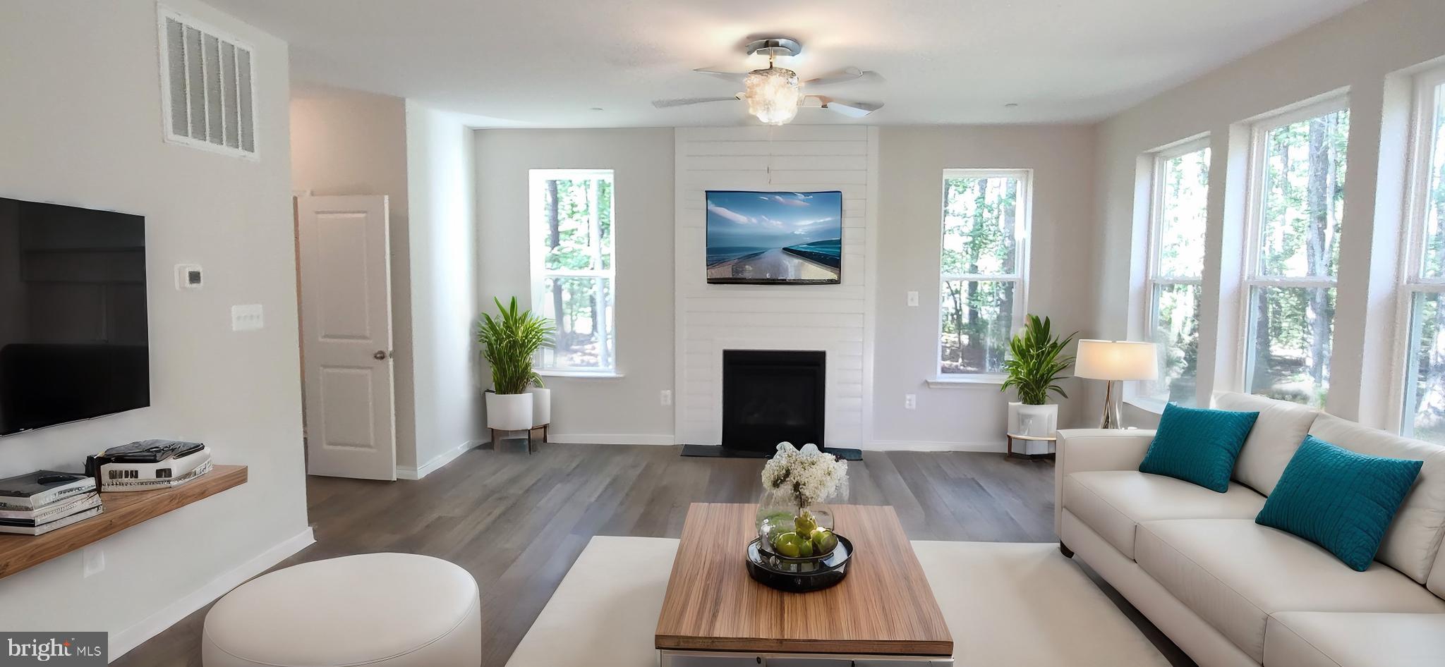 ROMANCOKE ON THE BAY - Residential