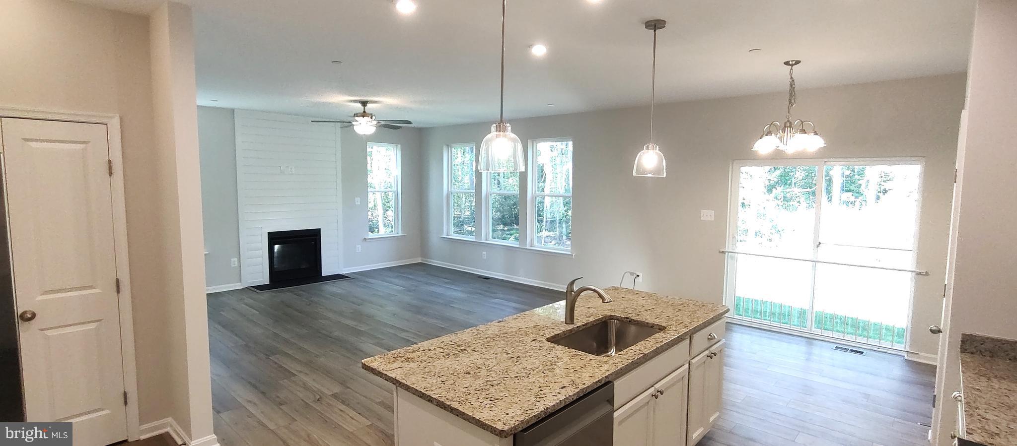 ROMANCOKE ON THE BAY - Residential