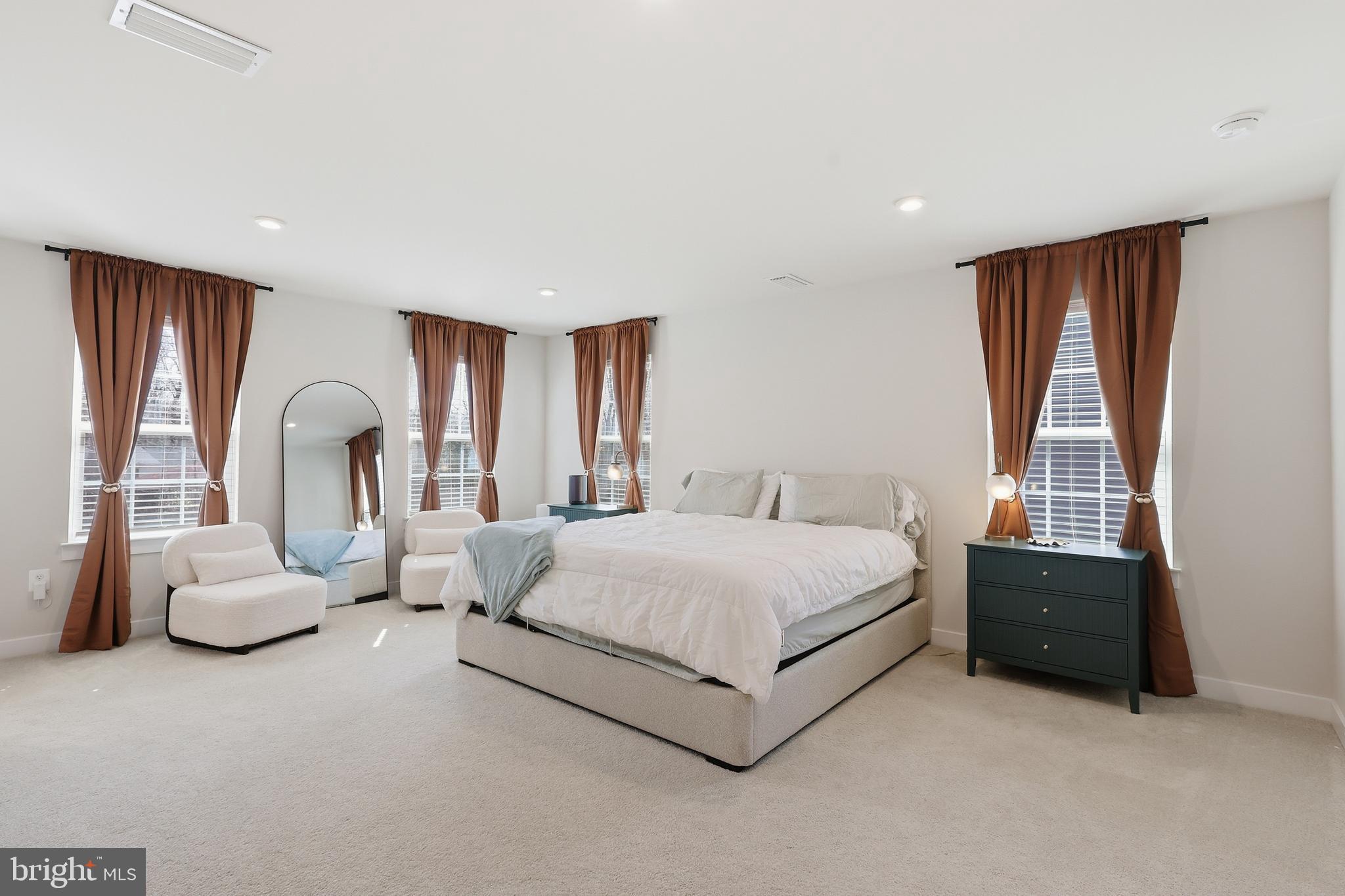 WOODBERRY MANOR - Residential