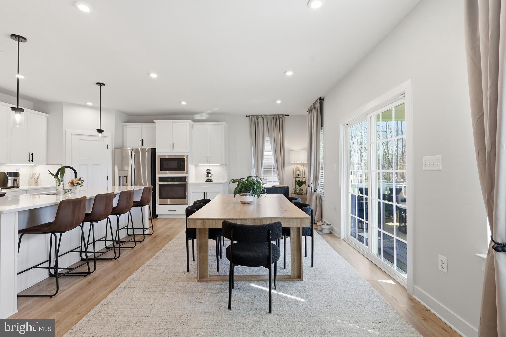 WOODBERRY MANOR - Residential